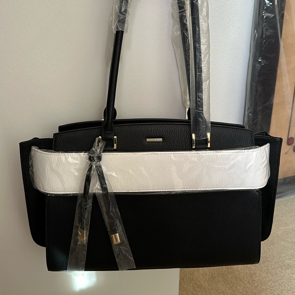 WhiteHouse blackmarket bag satchel purse hobo